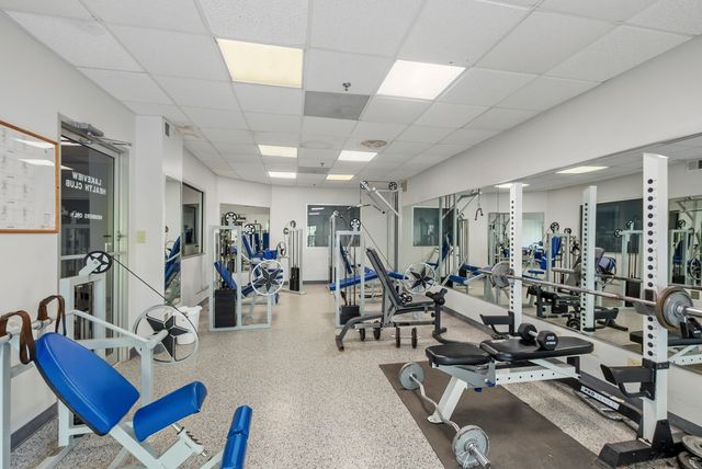 6020 Lake Bluff Drive 502, Tinley Park, IL 60477