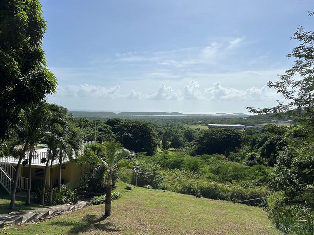Number 28 DESTINO, Vieques, PR 00765