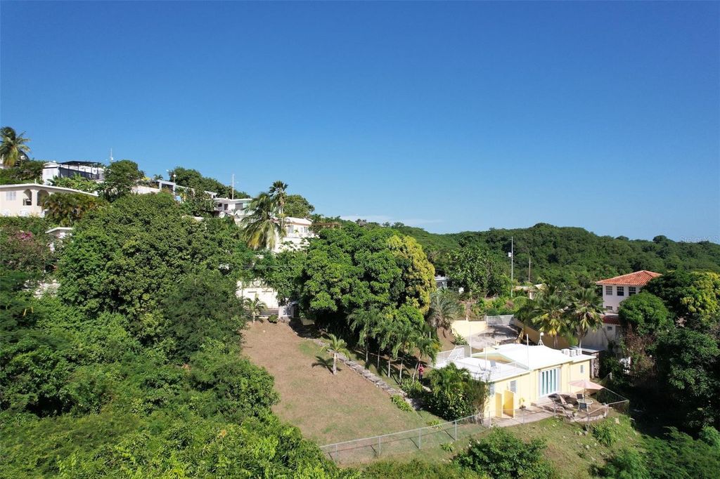 Number 28 DESTINO, Vieques, PR 00765