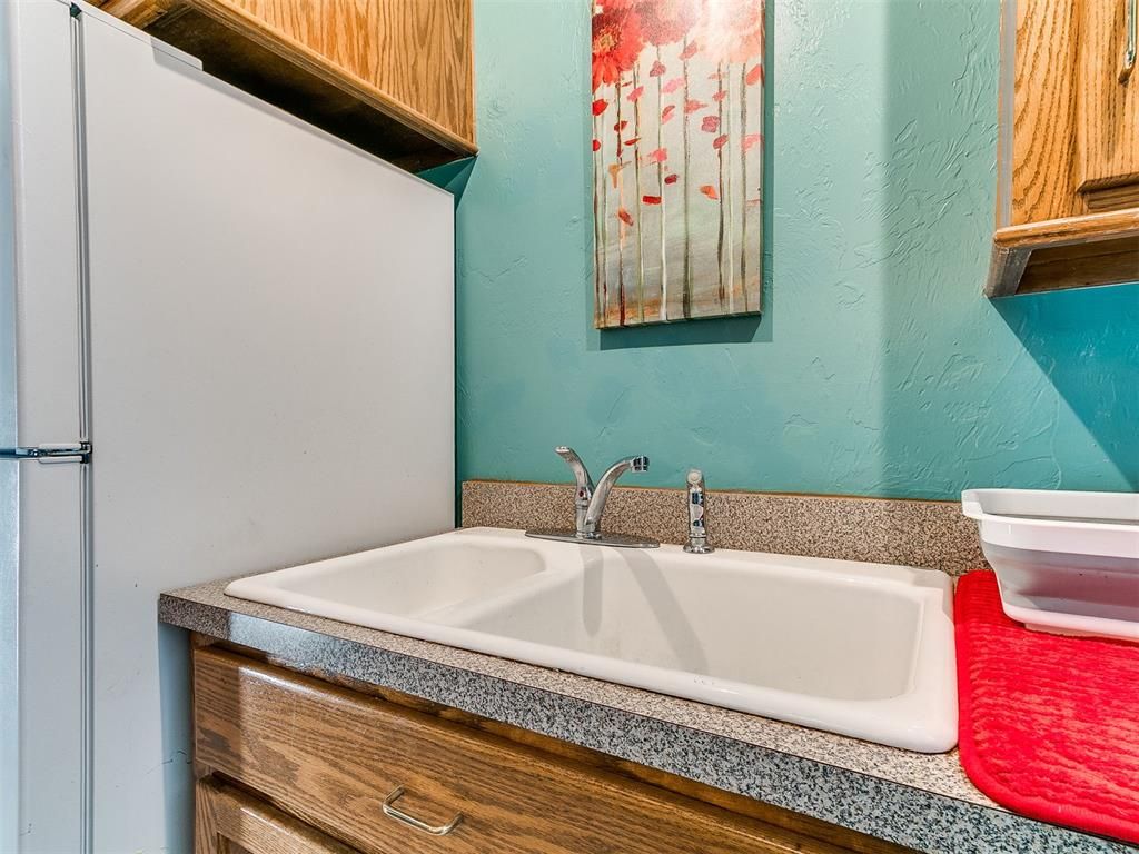 Image 15 of property listing at 6724 N Meridian Avenue C, Oklahoma City, OK 73116