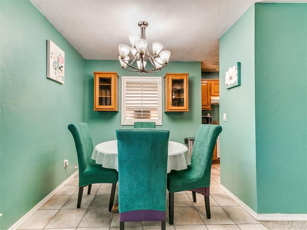 Image 17 of property listing at 6724 N Meridian Avenue C, Oklahoma City, OK 73116