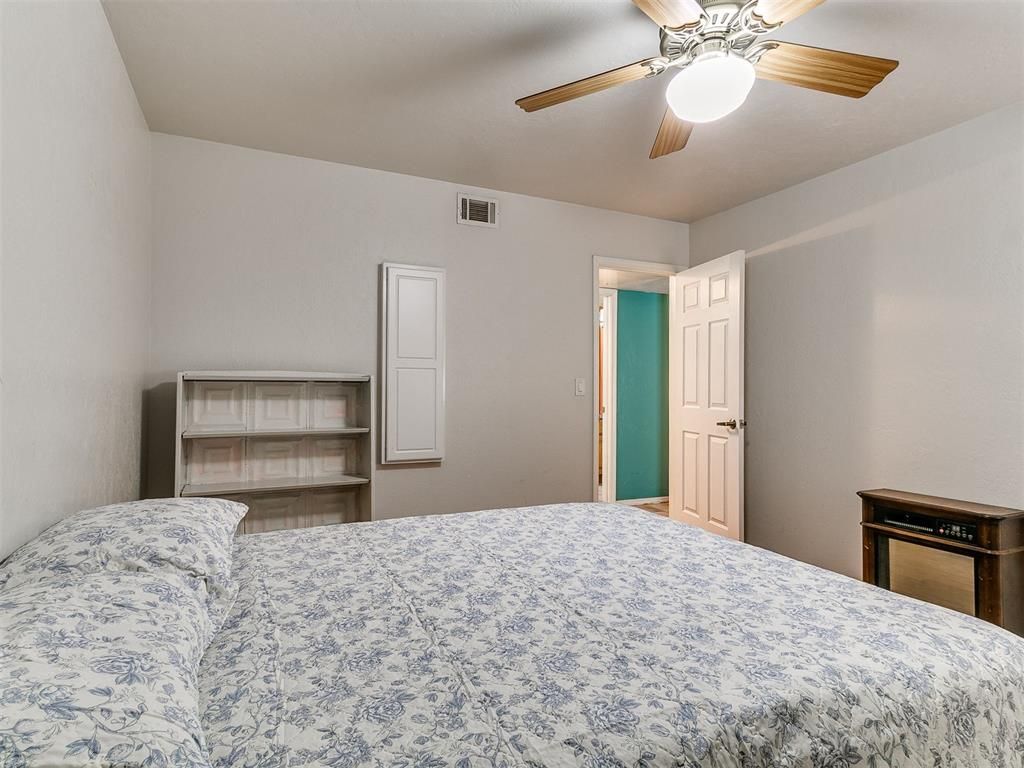 Image 27 of property listing at 6724 N Meridian Avenue C, Oklahoma City, OK 73116