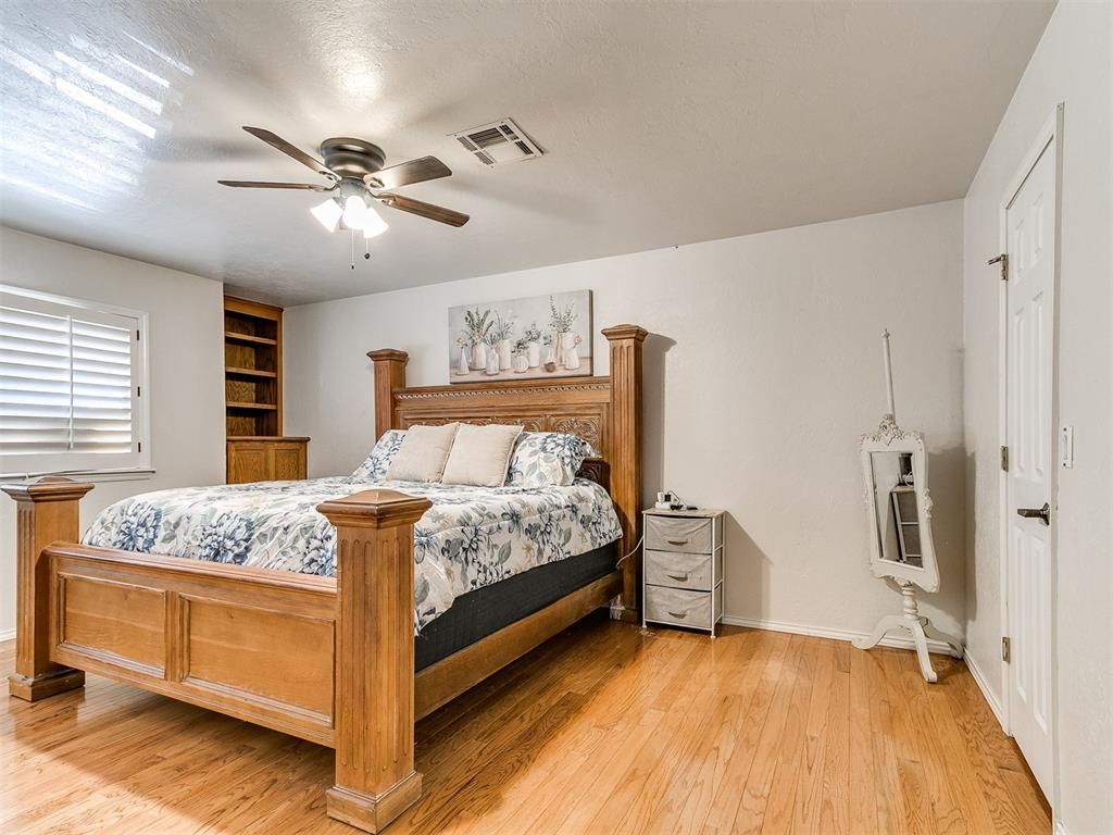 Image 32 of property listing at 6724 N Meridian Avenue C, Oklahoma City, OK 73116