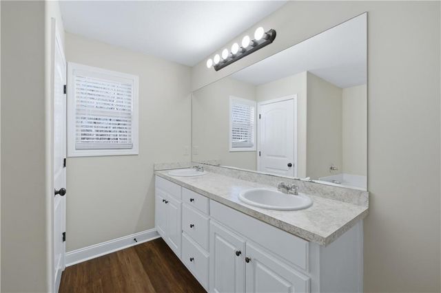 38 Goldshore Way, Statham, GA 30666