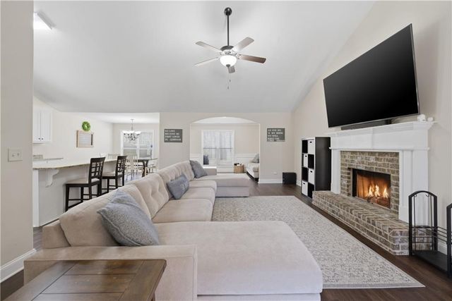 38 Goldshore Way, Statham, GA 30666