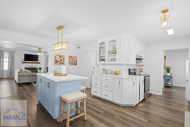 548 S 5th Street, Jesup, GA 31545