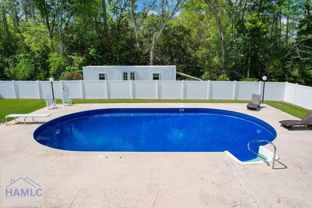 548 S 5th Street, Jesup, GA 31545