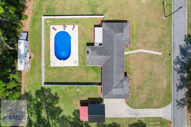 548 S 5th Street, Jesup, GA 31545