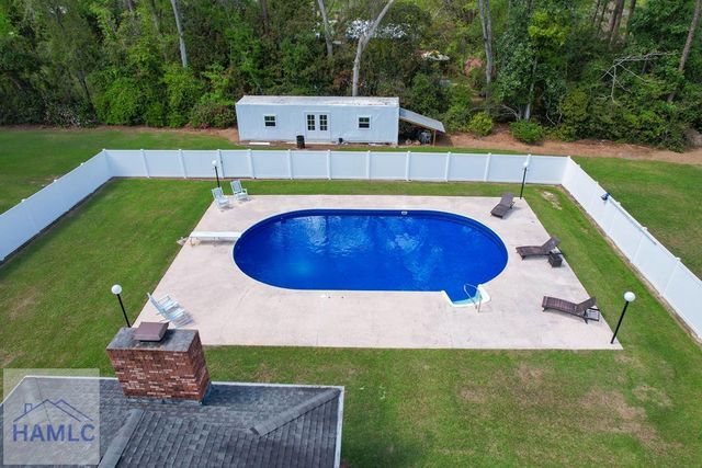 548 S 5th Street, Jesup, GA 31545