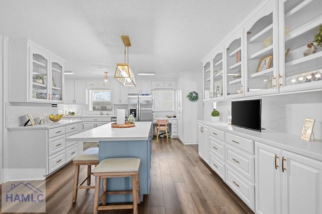 548 S 5th Street, Jesup, GA 31545