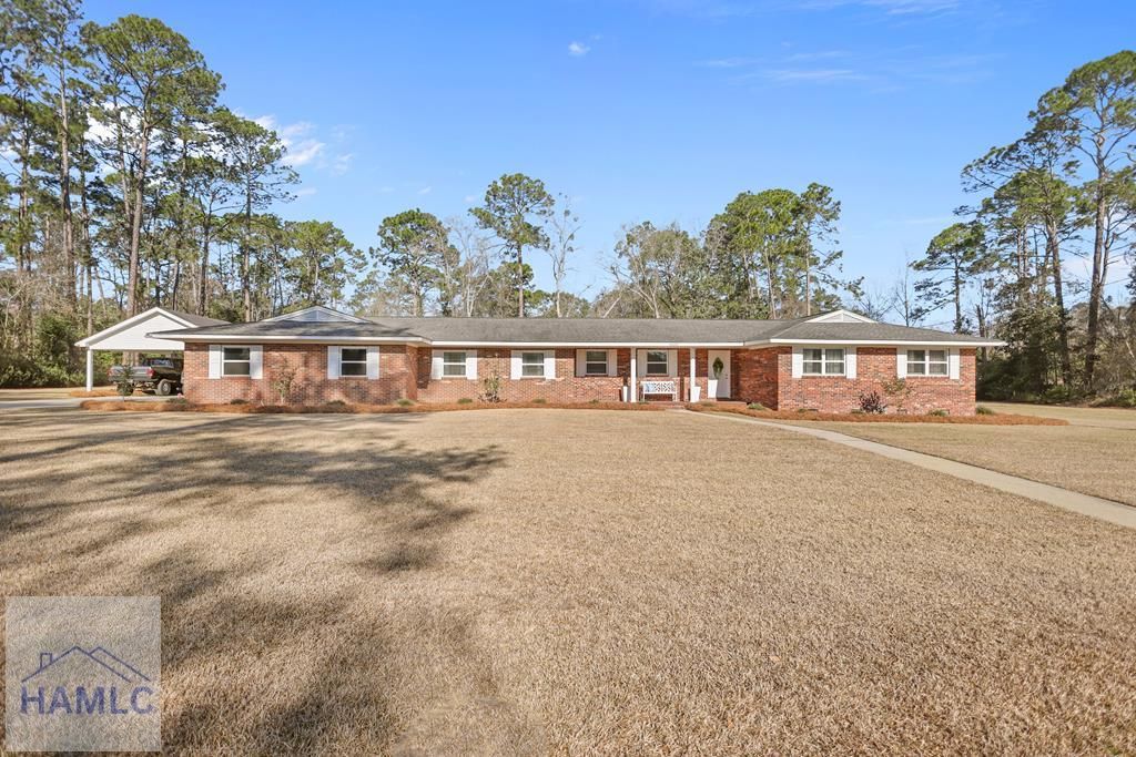 548 S 5th Street, Jesup, GA 31545