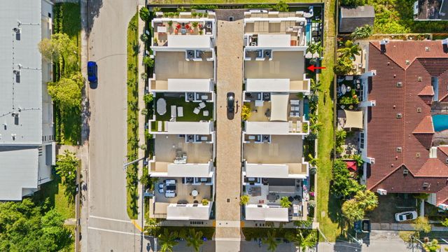 818 NE 2ND Street, Fort Lauderdale, FL 33301