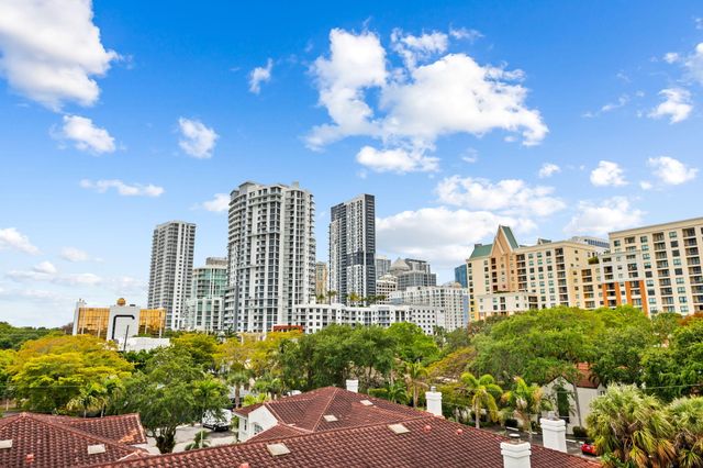 818 NE 2ND Street, Fort Lauderdale, FL 33301