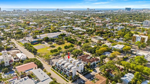 818 NE 2ND Street, Fort Lauderdale, FL 33301