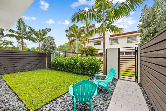 818 NE 2ND Street, Fort Lauderdale, FL 33301