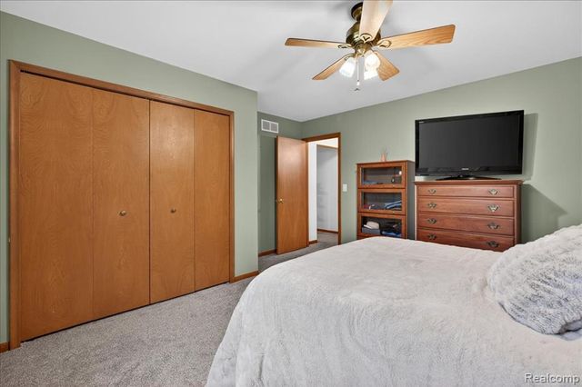 28720 Bingham Drive, Chesterfield, MI 48047