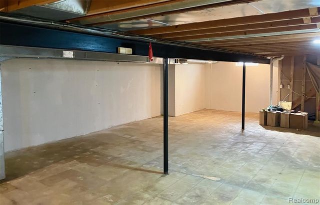 28720 Bingham Drive, Chesterfield, MI 48047