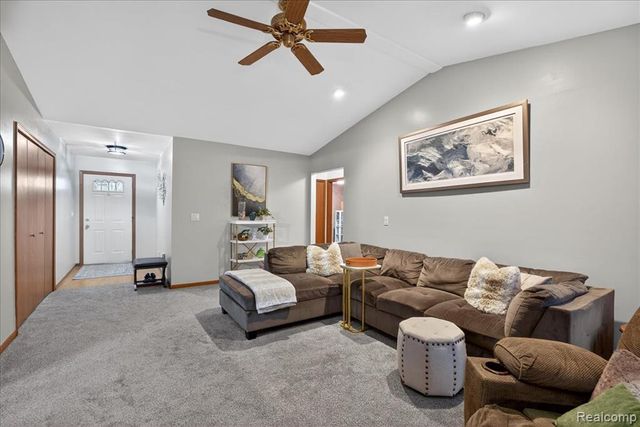 28720 Bingham Drive, Chesterfield, MI 48047