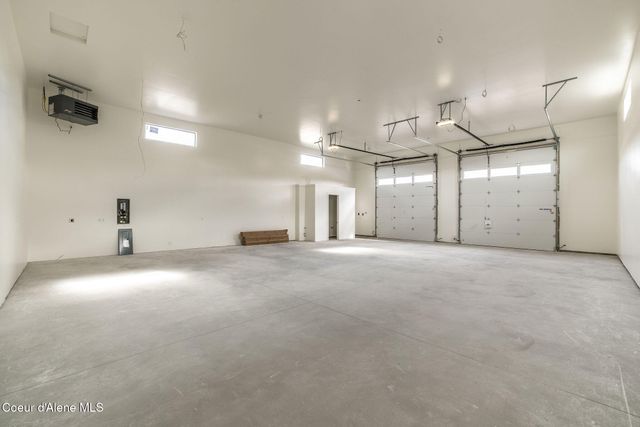 8118 W Ferguson LN, Rathdrum, ID 83858