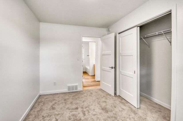 2313 9th Street S, Fargo, ND 58103
