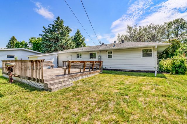 2313 9th Street S, Fargo, ND 58103