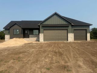 1493 W Cozy Hollow Ct, Goddard, KS 67052