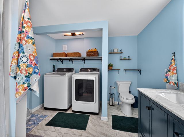 6722 Embers Court, Fort Wayne, IN 46815