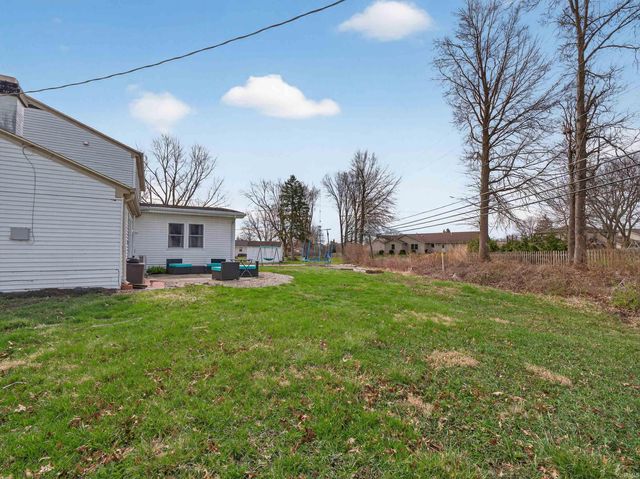 6722 Embers Court, Fort Wayne, IN 46815