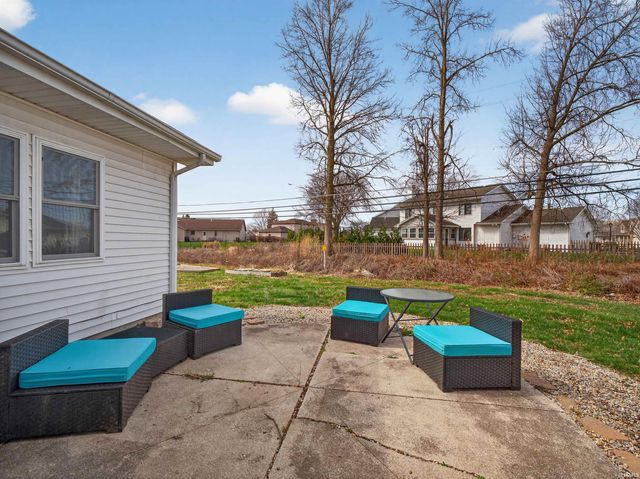 6722 Embers Court, Fort Wayne, IN 46815