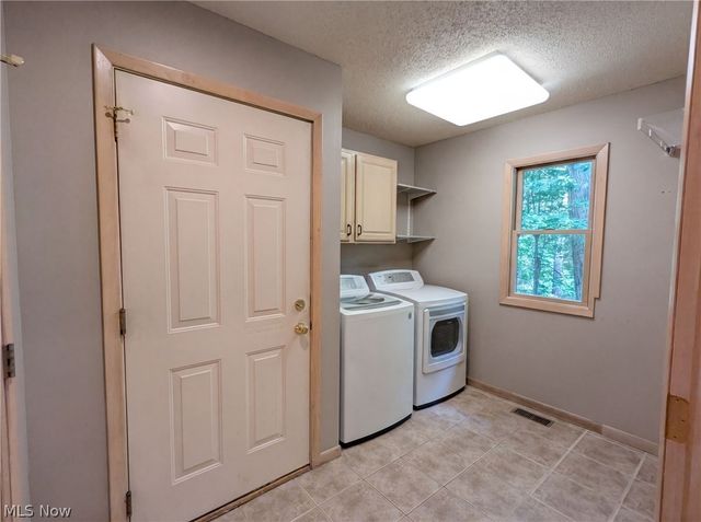 7550 James Drive, North Royalton, OH 44133