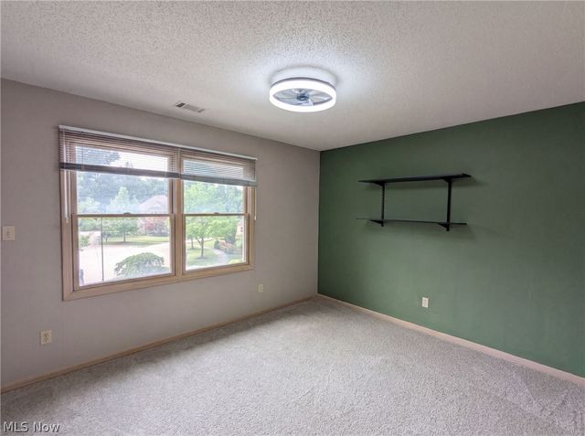 7550 James Drive, North Royalton, OH 44133