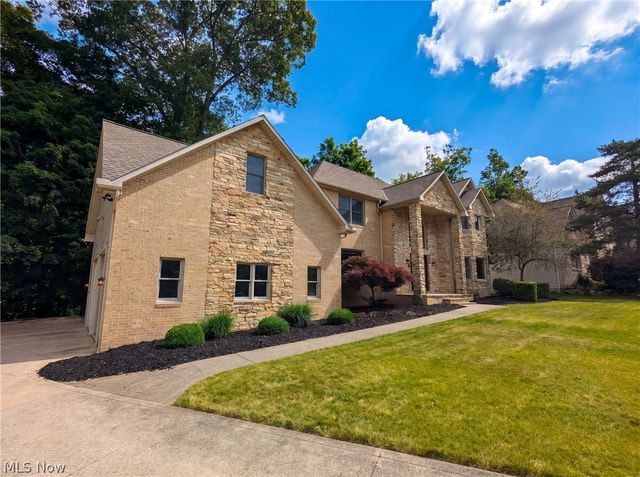 7550 James Drive, North Royalton, OH 44133