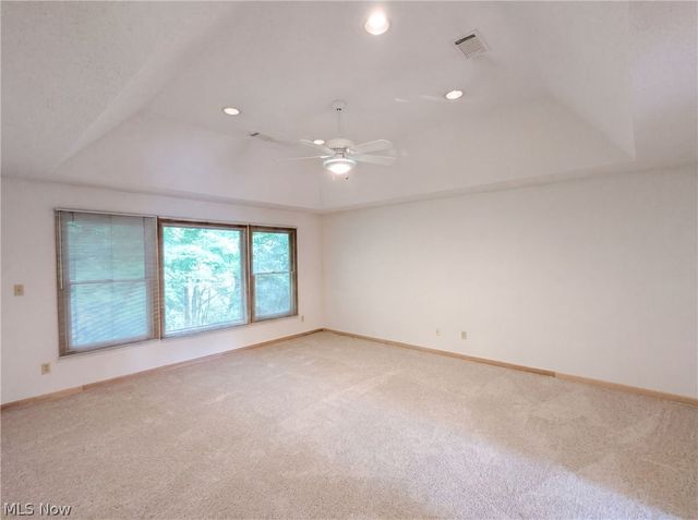 7550 James Drive, North Royalton, OH 44133