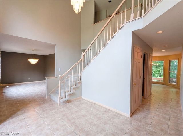 7550 James Drive, North Royalton, OH 44133