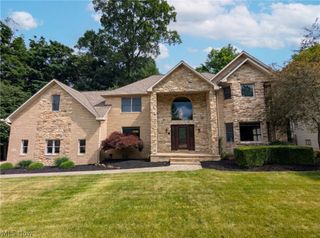 7550 James Drive, North Royalton, OH 44133