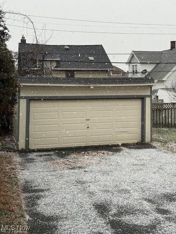 10717 Park Heights Avenue 2, Garfield Heights, OH 44125