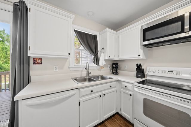 1914 Stroll Circle, Fuquay Varina, NC 27526