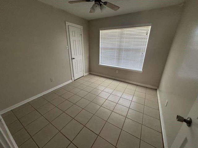 3 John Kay Road, Huntsville, TX 77320