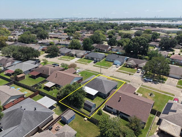 9839 Rustic Rock Road, La Porte, TX 77571