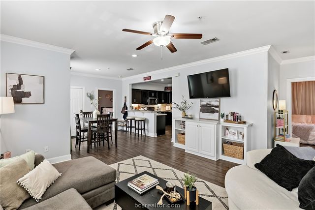 801 Luther Street W 1402, College Station, TX 77840