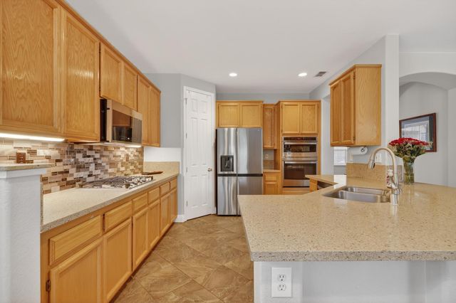 6007 Connery Dr, Cameron Park, CA 95682