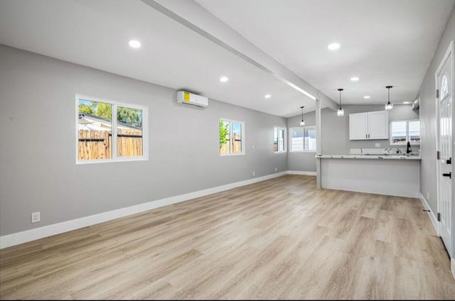 65860 Acoma Avenue, Desert Hot Springs, CA 92240