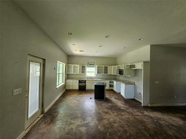 26676 Briar Oak Drive, Blanchard, OK 73010