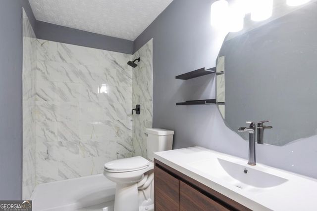 176 Bay Court Drive, Stockbridge, GA 30281