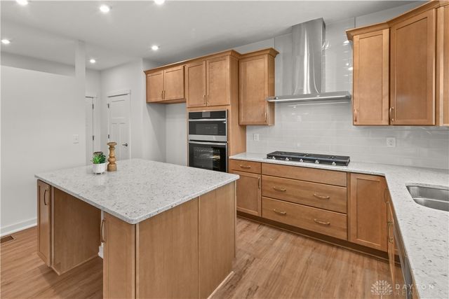 135 Magnolia Lane, Springboro, OH 45066