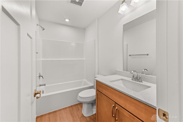 135 Magnolia Lane, Springboro, OH 45066