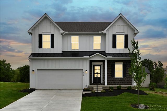 135 Magnolia Lane, Springboro, OH 45066