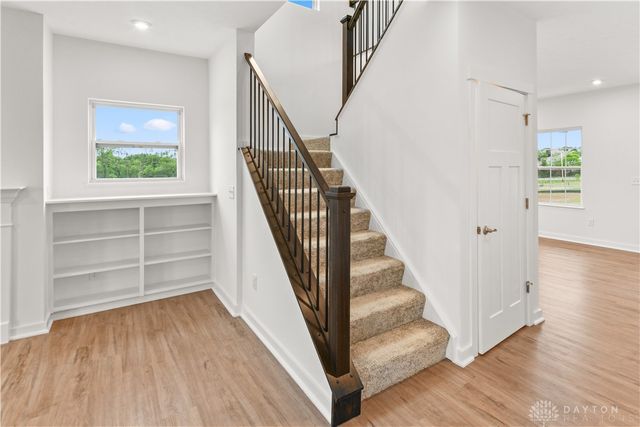 135 Magnolia Lane, Springboro, OH 45066