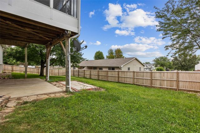 3205 33rd Avenue SW, Cedar Rapids, IA 52404