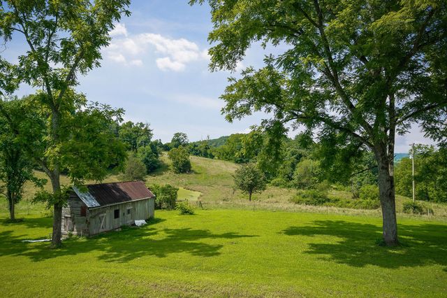 3908 Lost Creek Rd, Sparta, TN 38583